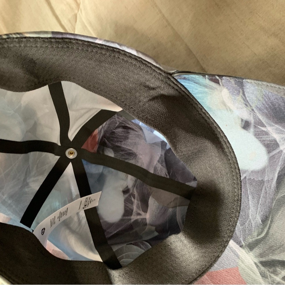 LULULEMON Multicolor Cap - Picture 3 of 5